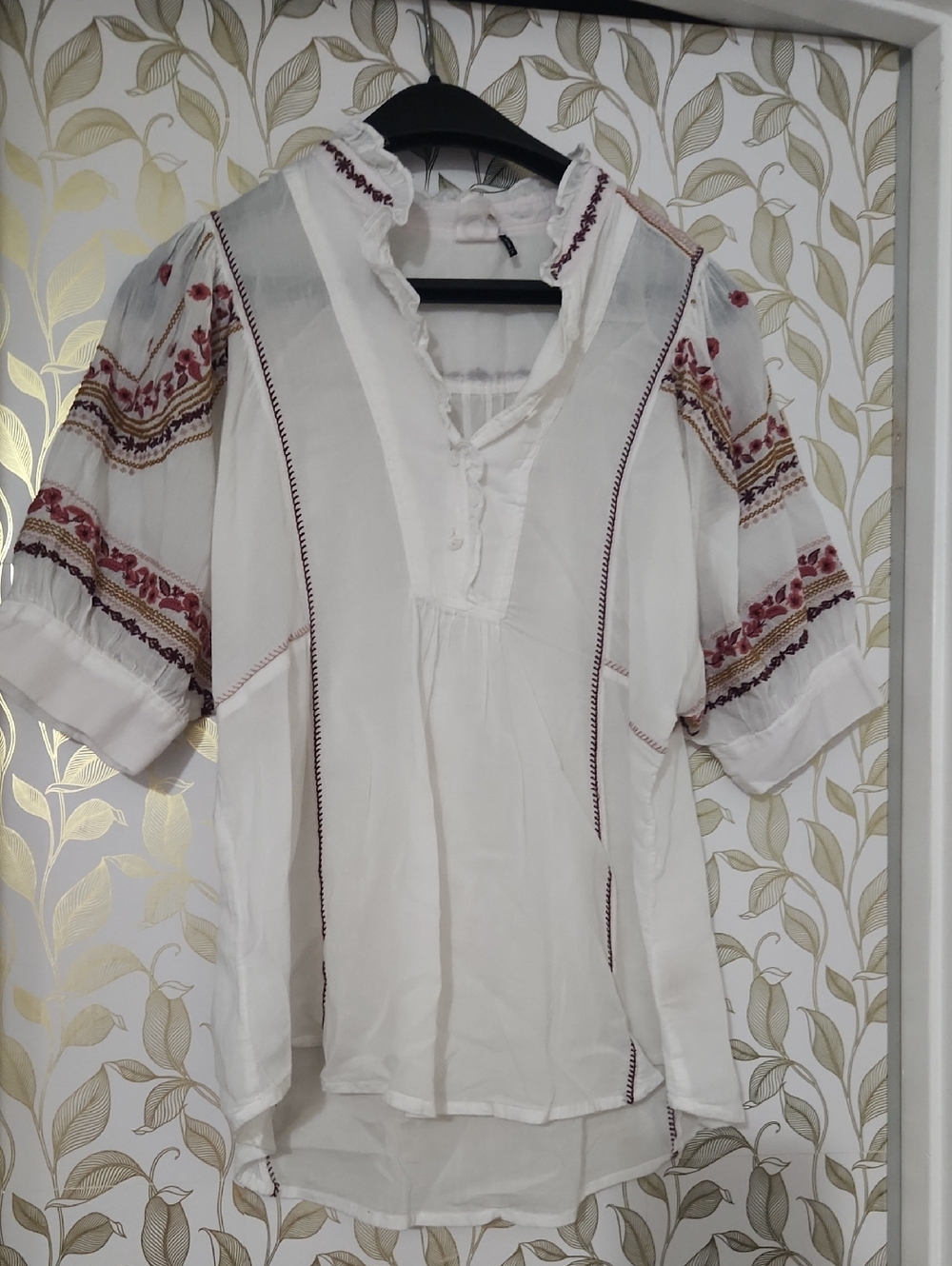 Embroidered White Peasant Tunic with Mauve Accents